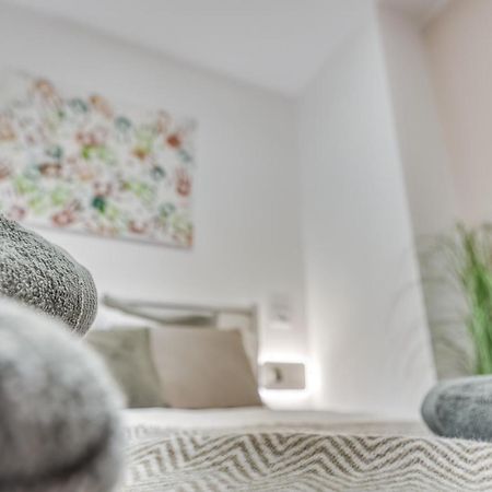 Apartment Norah With Private Parking Pula Exterior photo